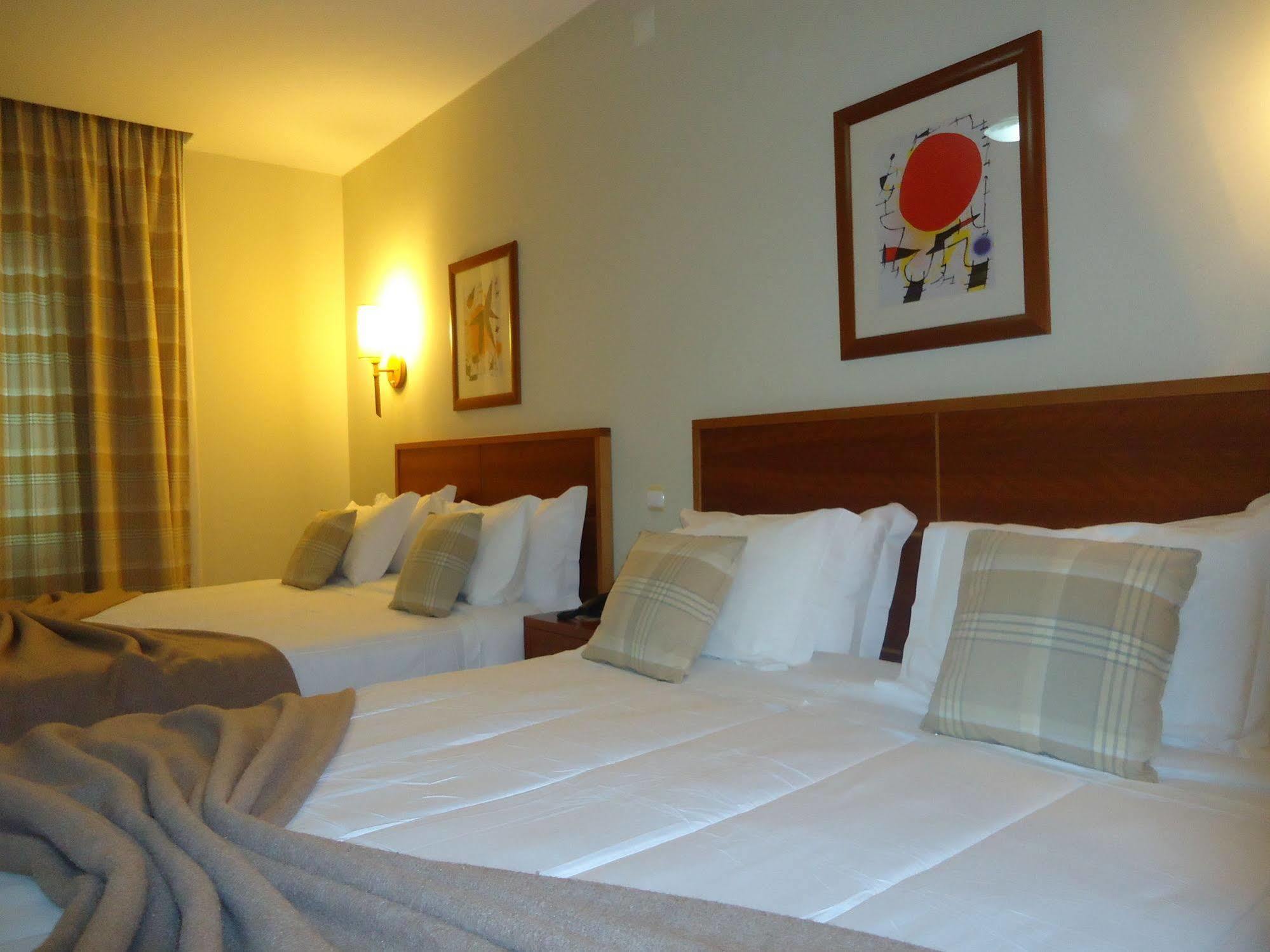 Hotel Pombeira Guarda Esterno foto